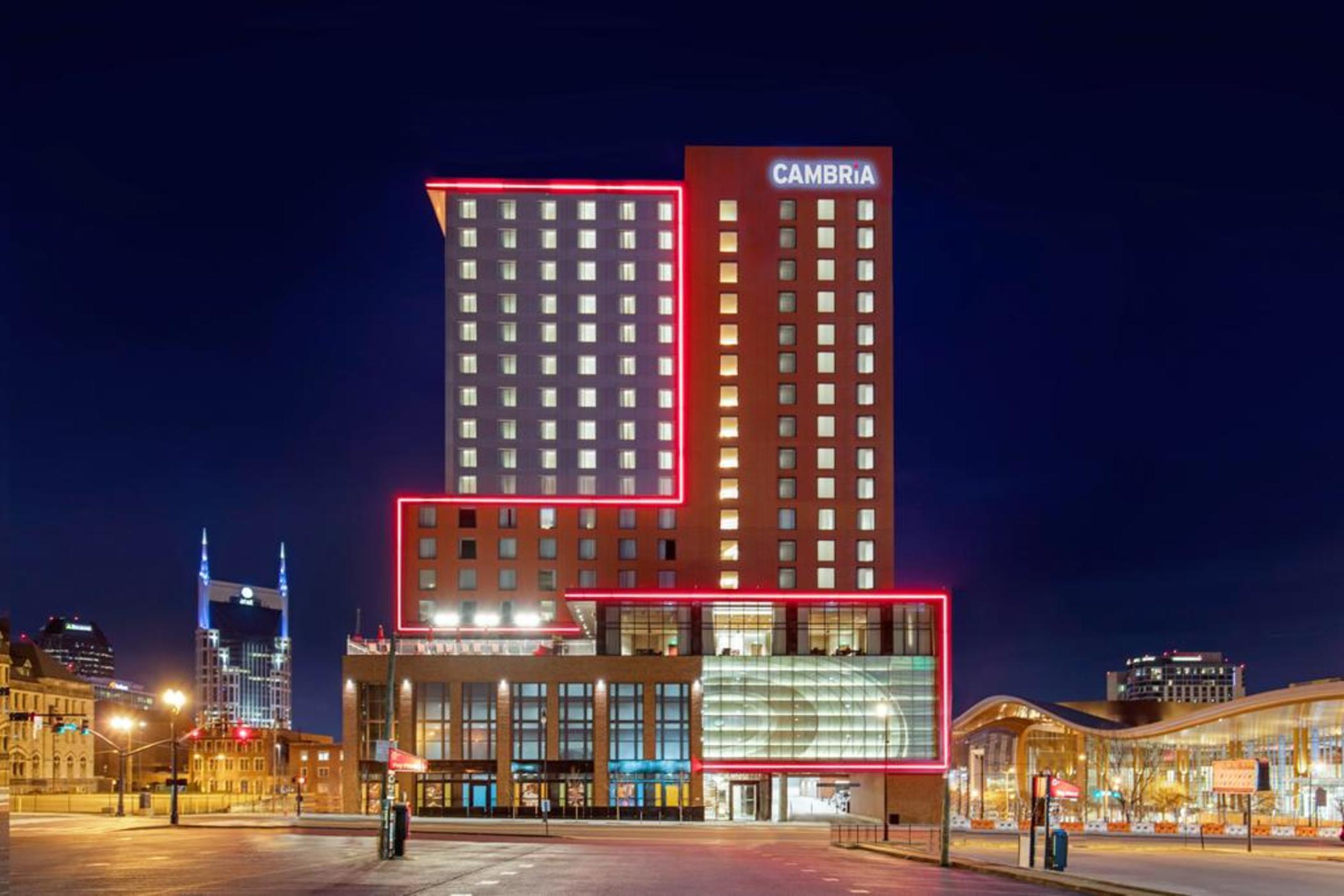 Hotel Cambria Downtown 4*