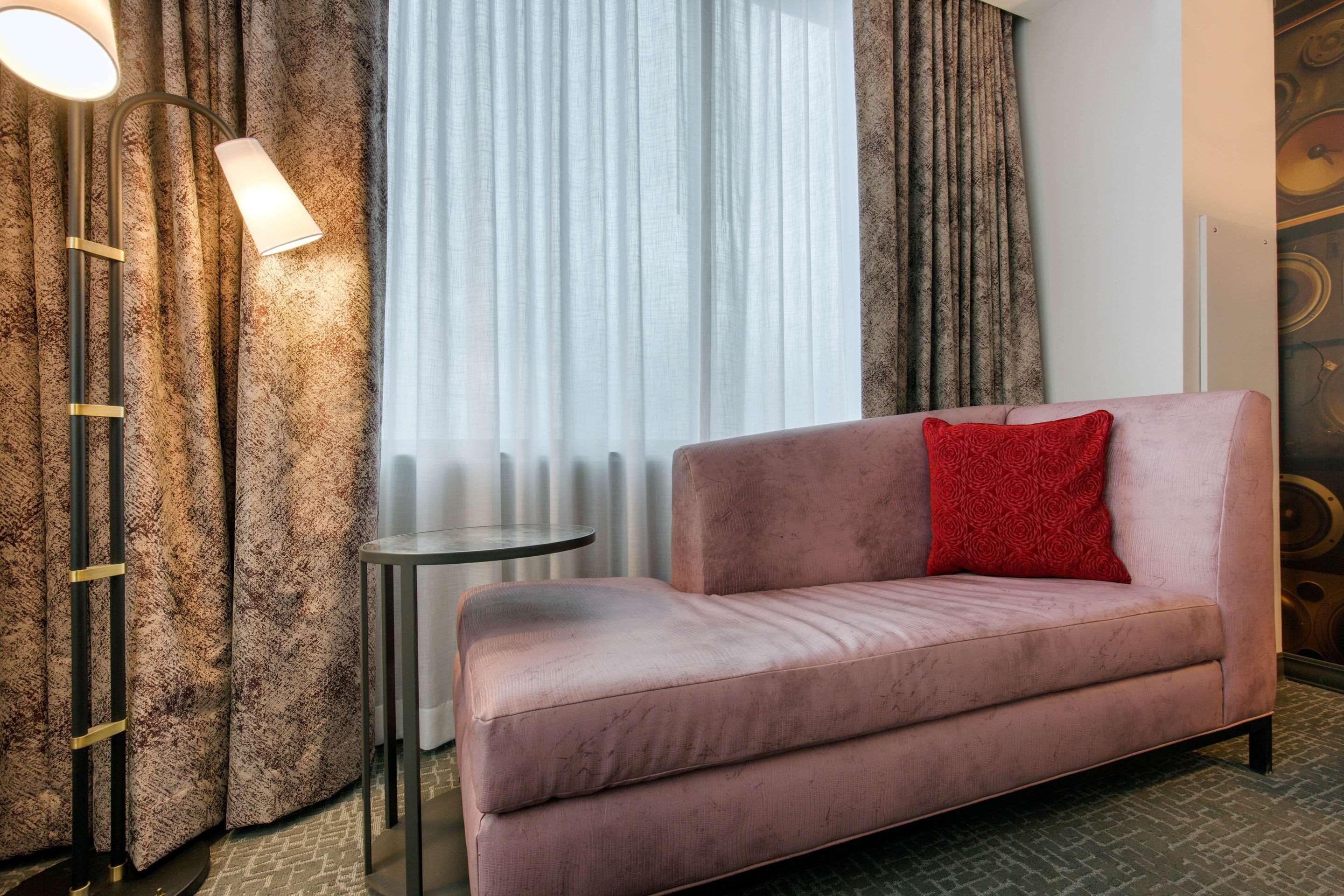Cambria Downtown Hotel 4*