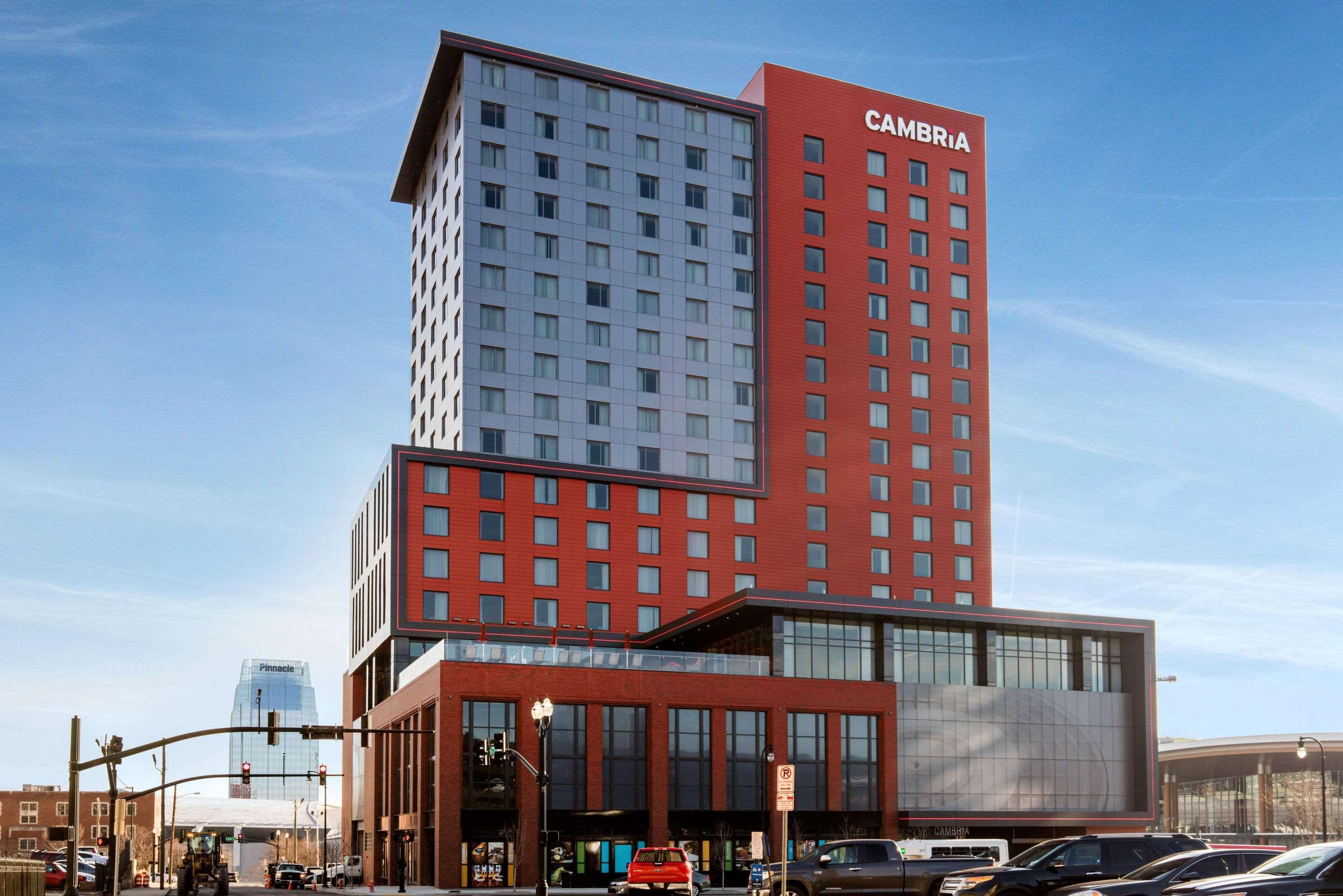 Cambria Downtown 4*